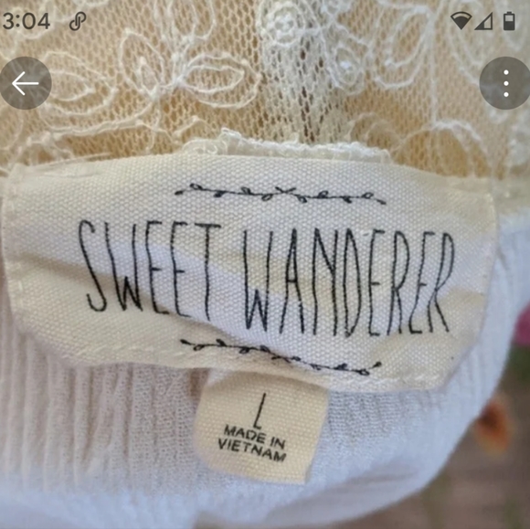 Short Sleeve Lace Top - Picture 6 of 6